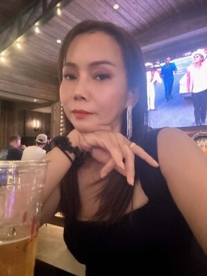 Jenny photo 4