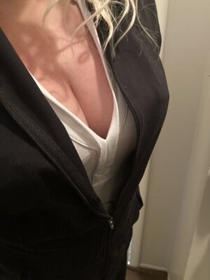 Catherine photo 6