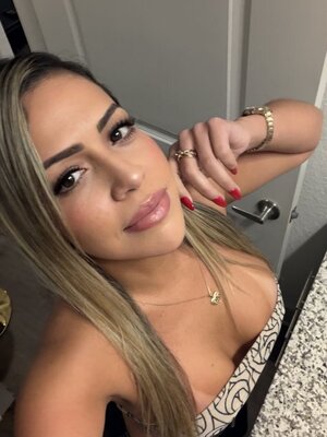 Valentina photo 6
