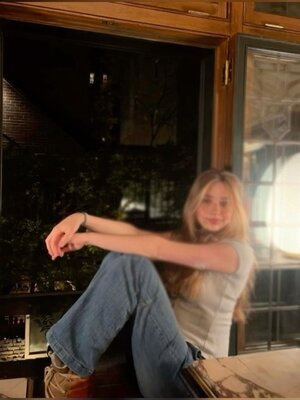 Lola photo 3