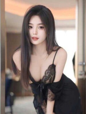 Mina photo 6