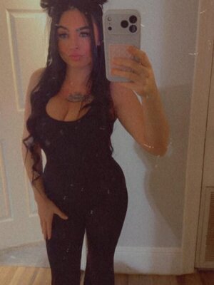Anna photo 1