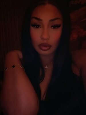 Zoe photo 2