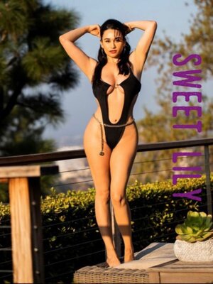 Lily photo 3