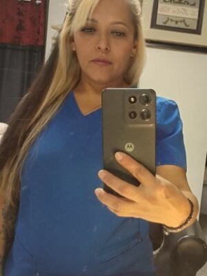Angie photo 3
