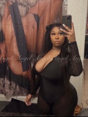 Angel Lynn photo 4