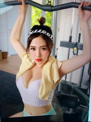 Bebe photo 3