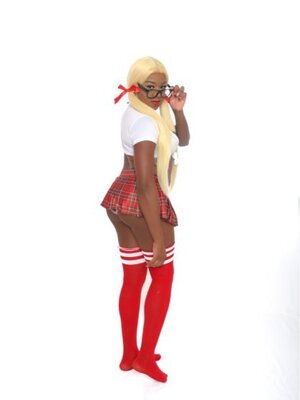 Mistress Melony photo 3